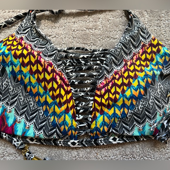 JESSICA SIMPSON REVERSIBLE HALTER BIKINI TOP - Picture 4 of 6